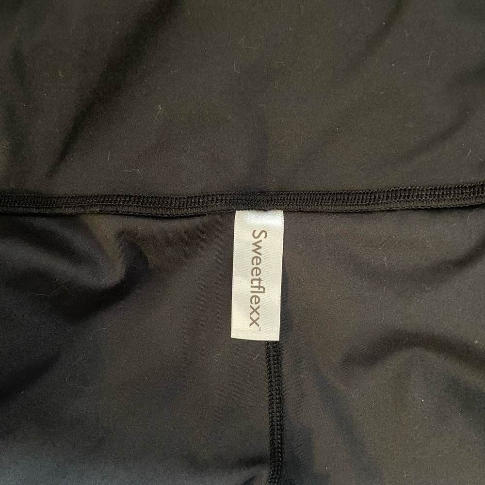 SWEETFLEXX RESISTANCE LEGGINGS
SIZE 4 - Picture 9 of 10